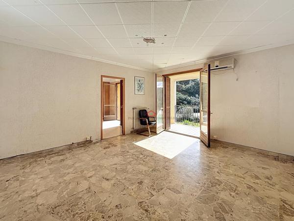 Plage à pied-centre de Sagone