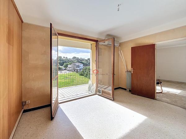 Plage à pied-centre de Sagone