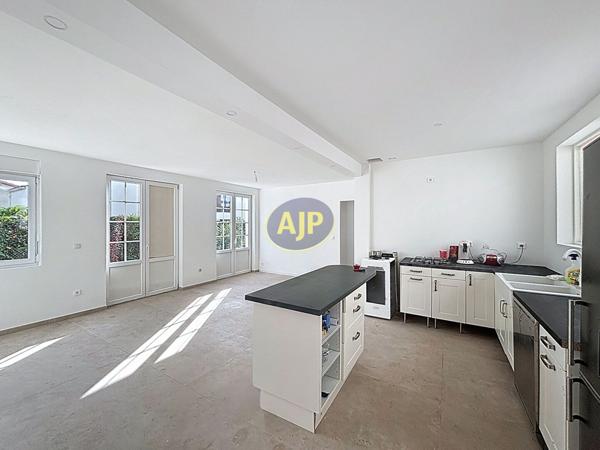 Vente maison Royan : 300 817 € - AJP Immobilier Rochefort