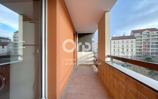 Appartement à vendre    2 pièces • 54 m2 Villeurbanne