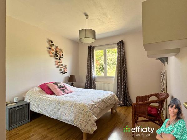 Maison
         4 pièces
        - 91 m² 225 000 € *