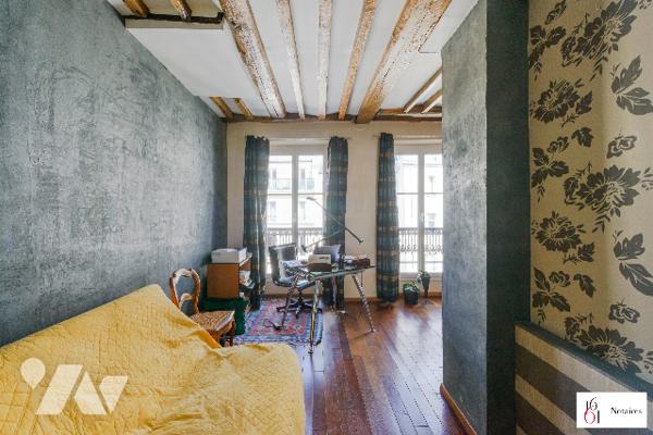 Appartement de 77m² dans un immeuble historique au coeur de Paris dans le quartier vivant des Halles