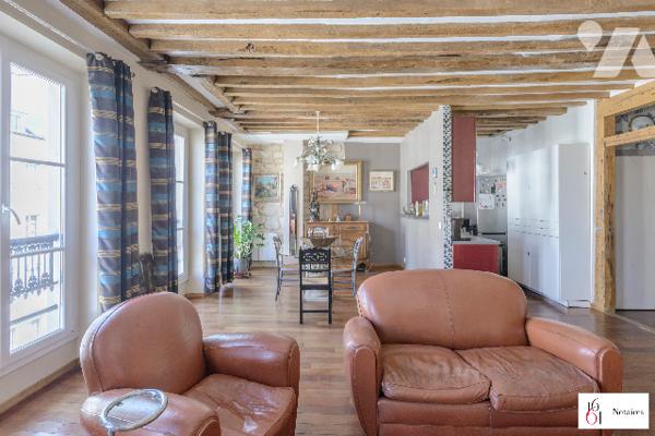 Appartement de 77m² dans un immeuble historique au coeur de Paris dans le quartier vivant des Halles