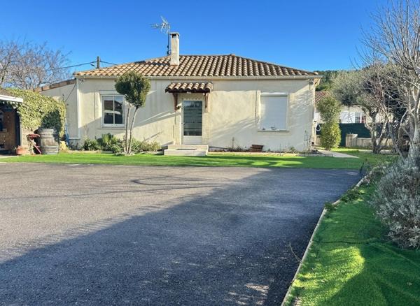 A VISITER SUR BOLLENE (84) MAGNIFIQUE MAISON DE PLAIN PIED DE 80  M² ENV. SUR TERRAIN CLOS ET ARBORE DE 348 M²