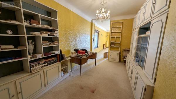 Appartement à vendre à Vichy dans l'Allier (03200), ref : 03019-158