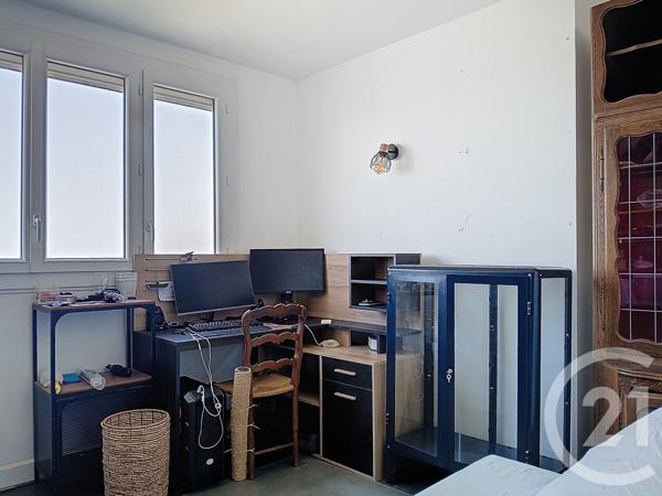 Appartement T4 à vendre  4 pièces - 77,22 m 2   MERIGNAC  - 33