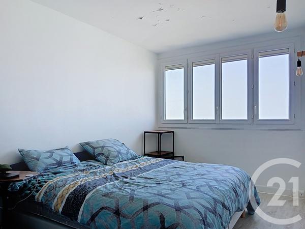 Appartement T4 à vendre  4 pièces - 77,22 m 2   MERIGNAC  - 33