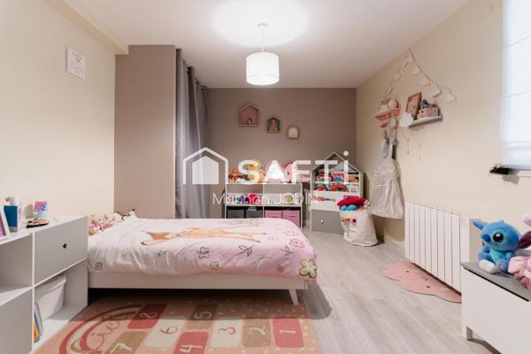 Maison familiale rénovée avec piscine