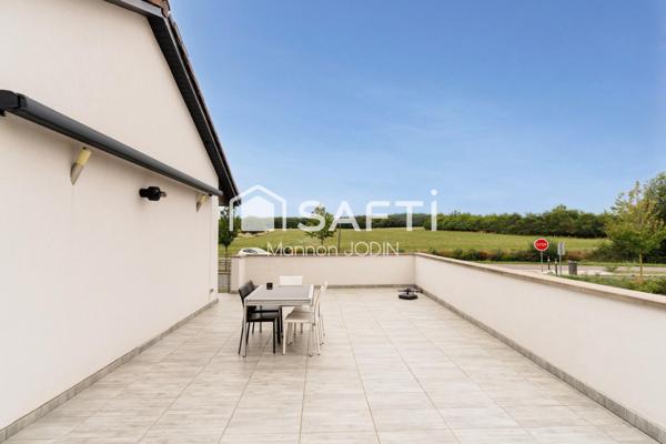 Maison familiale rénovée avec piscine