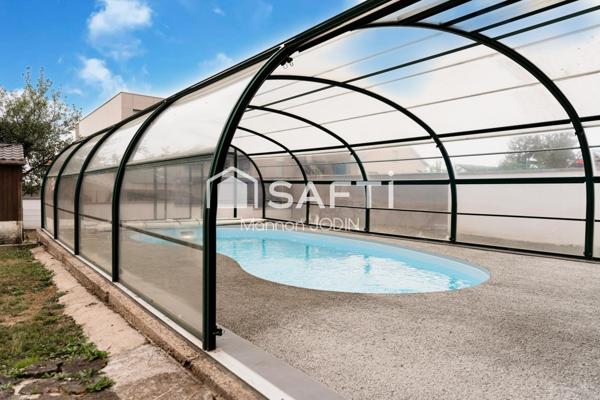 Maison familiale rénovée avec piscine