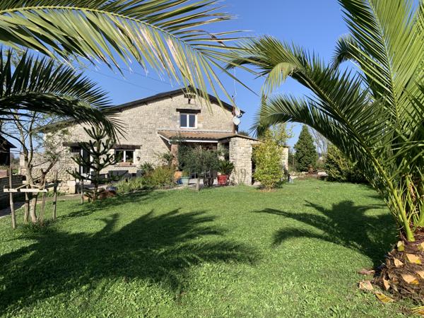Maison à vendre à Chevanceaux (17210) - Charente-Maritime