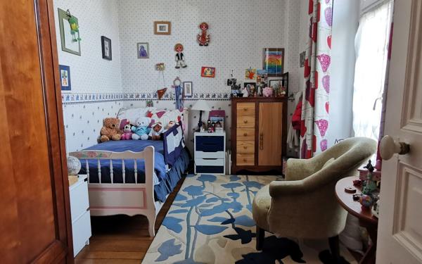 Maison à vendre    6 pièces • 181 m2 Mandres-les-Roses