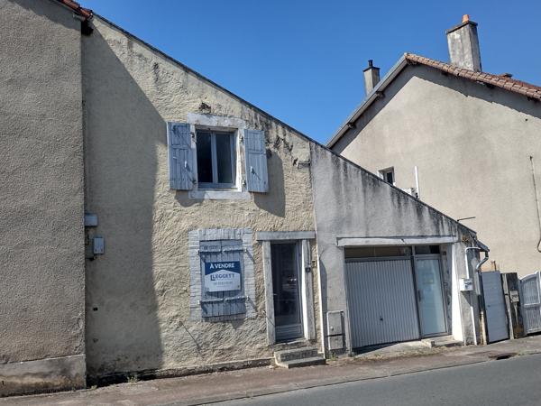 Maison à vendre à Lathus-Saint-Rémy (86390) - Vienne