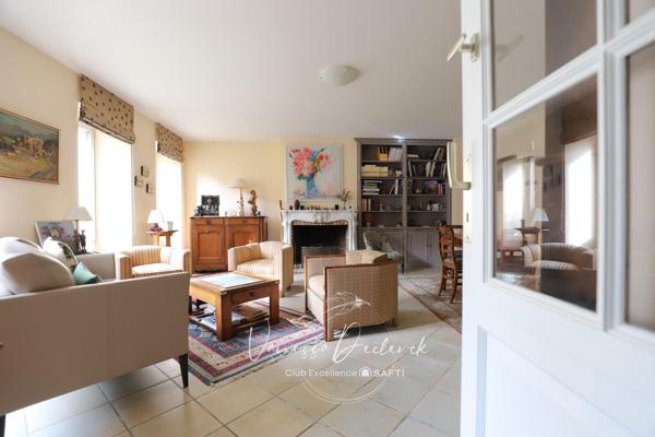 ANGERVILLIERS CENTRE – MAISON EN PIERRE – 5 CHAMBRES – JARDIN – GARAGE