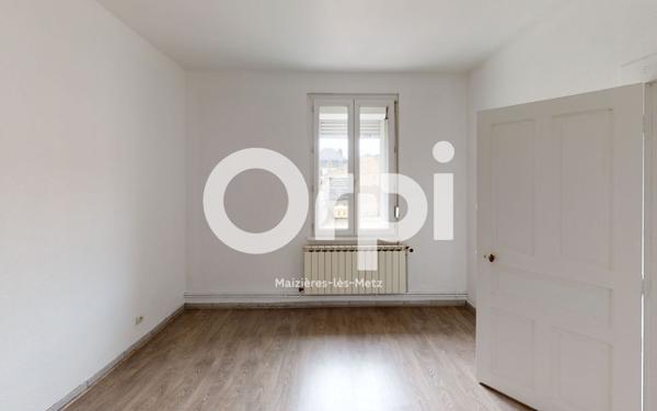 Appartement à louer    3 pièces • 91,98 m2 Uckange