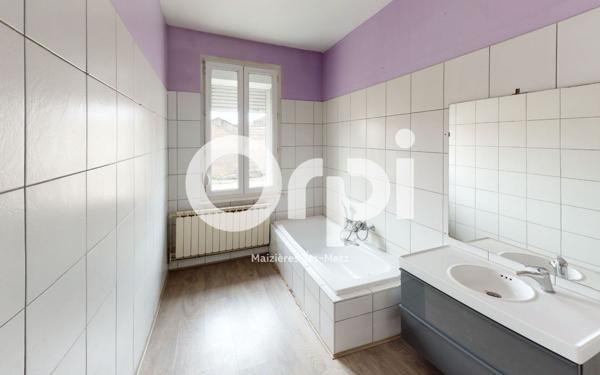 Appartement à louer    3 pièces • 91,98 m2 Uckange