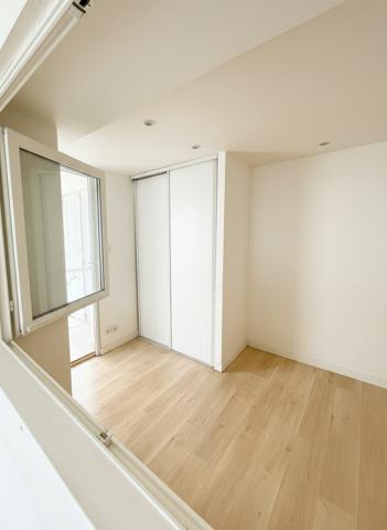 Toulon (83000) Dernier étage en cœur de ville