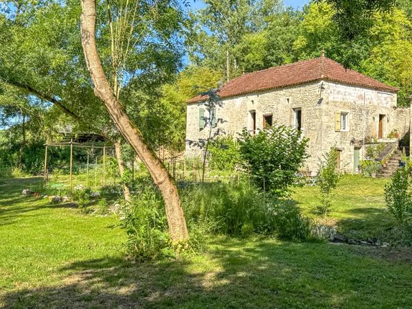 Maison à vendre à Montcuq-en-Quercy-Blanc (46800) - Lot