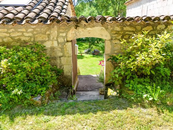 Maison à vendre à Montcuq-en-Quercy-Blanc (46800) - Lot