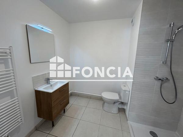 Location Appartement 2 pièces 45.51 m² - 44 G RUE DE CHANTERANNE RESIDENCE ILO 23 APPART F85 Clermont Ferrand 63100