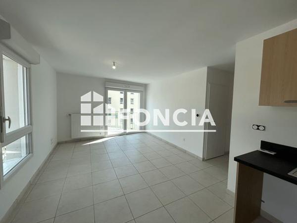 Location Appartement 2 pièces 45.51 m² - 44 G RUE DE CHANTERANNE RESIDENCE ILO 23 APPART F85 Clermont Ferrand 63100