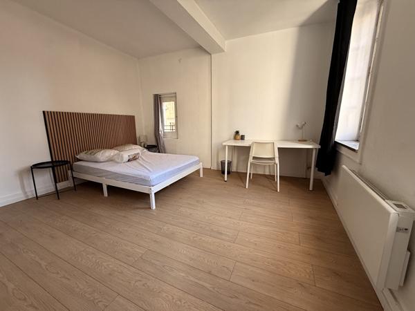 STUDIO MEUBLE EN CENTRE VILLE DE CARCASSONNE