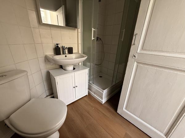 STUDIO MEUBLE EN CENTRE VILLE DE CARCASSONNE