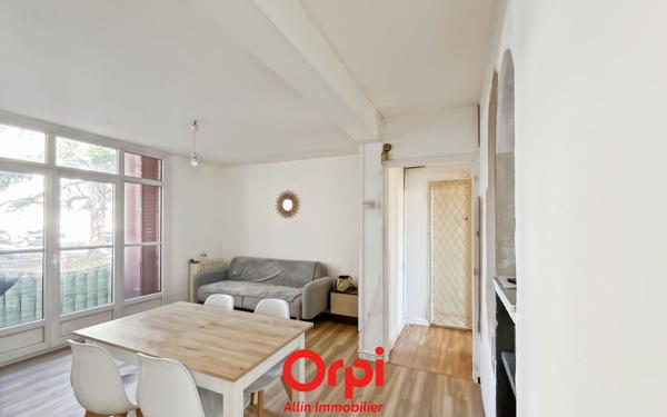 Appartement à vendre    4 pièces • 53 m2 Montluçon