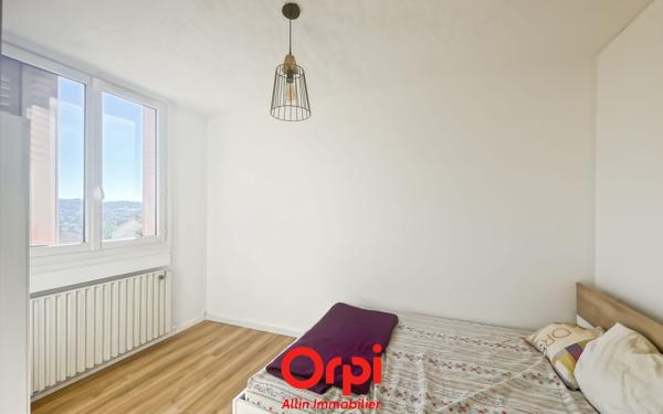 Appartement à vendre    4 pièces • 53 m2 Montluçon