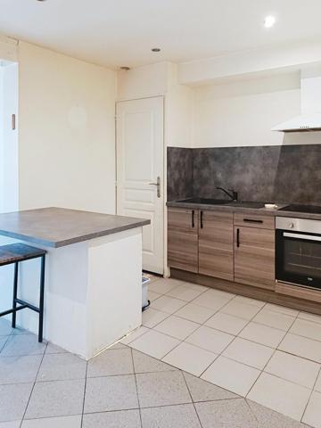 Maison de ville 70 m² – Fort potentiel locatif – À rénover