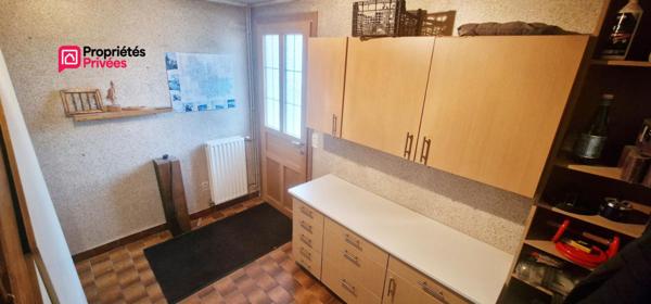 Local commercial/artisanal de 208 m² + Maison 138 m² - 6 pièces - 4 ch - terrasse