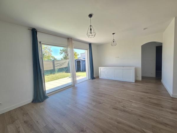 Maison à louer 1 175 € CC Lons 4 p 79 m² DPE B