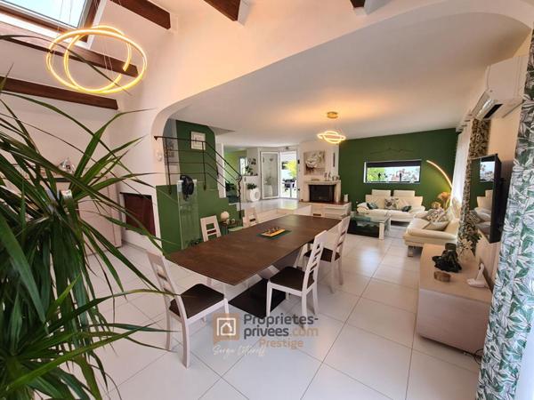 Villa contemporaine T5 - Piscine - Jardin - Marseille 8e - Prado/Corniche -1.200.000