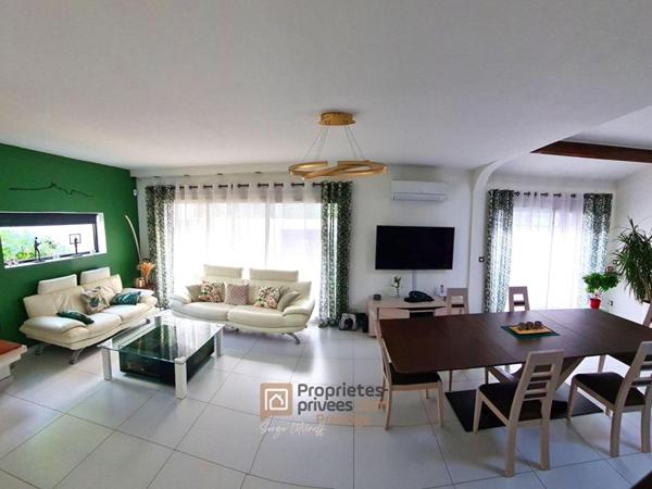 Villa contemporaine T5 - Piscine - Jardin - Marseille 8e - Prado/Corniche -1.200.000