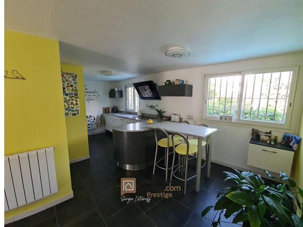 Villa contemporaine T5 - Piscine - Jardin - Marseille 8e - Prado/Corniche -1.200.000