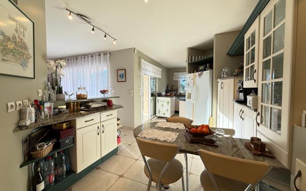 Maison à vendre    4 pièces •  Saint-Palais-sur-Mer