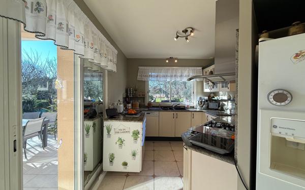 Maison à vendre    4 pièces •  Saint-Palais-sur-Mer