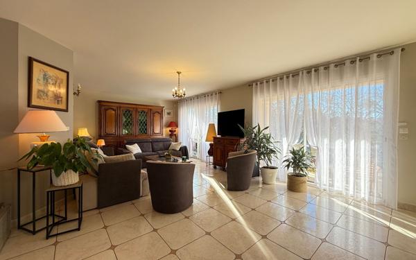 Maison à vendre    4 pièces •  Saint-Palais-sur-Mer