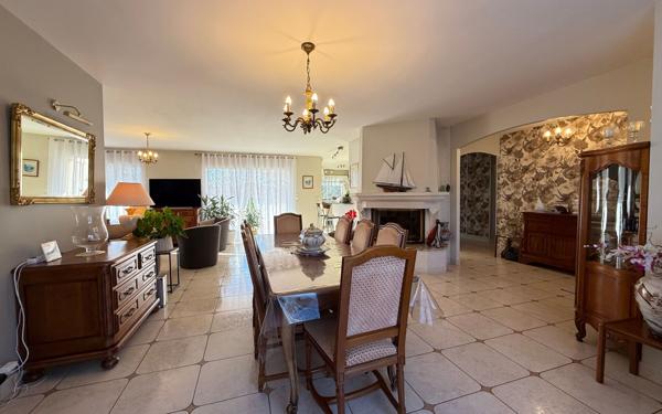 Maison à vendre    4 pièces •  Saint-Palais-sur-Mer