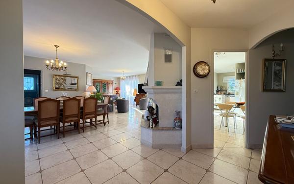 Maison à vendre    4 pièces •  Saint-Palais-sur-Mer