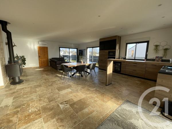 Maison à vendre  5 pièces - 217,79 m2 CHATEAU GONTIER - 53