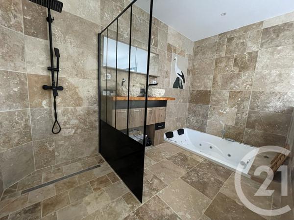 Maison à vendre  5 pièces - 217,79 m2 CHATEAU GONTIER - 53