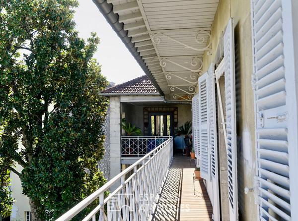 Ancien hôtel particulier à proximité du parc Beaumont