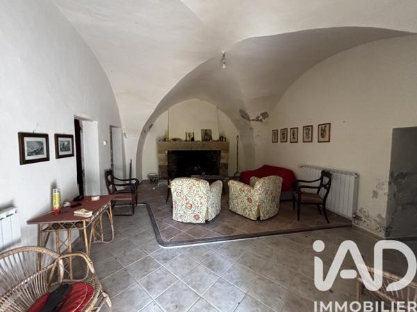Maison à vendre 6 pièces 150 m² Saint-Martin-de-Crau