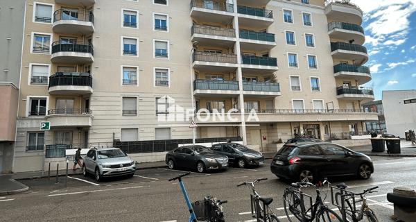 À vendre Parking 22.5 m² - Lyon 69008