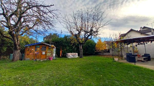 Gagny (93220) Maison lumineuse avec grand jardin