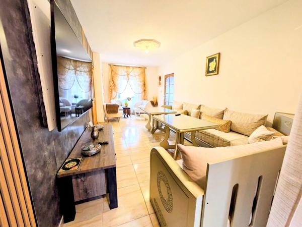 À vendre - Maison individuelle, 7 pièces située à Gien (45500)