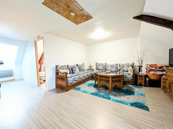 À vendre - Maison individuelle, 7 pièces située à Gien (45500)