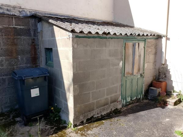 Maison avec un gros potentiel à rafraichir pour location