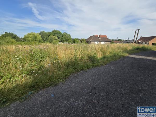 Terrain plat de 4 804 m² à Auchel